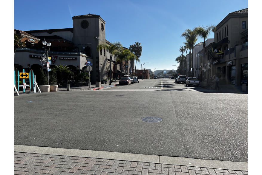 Main Street and Walnut Ave Facing South
