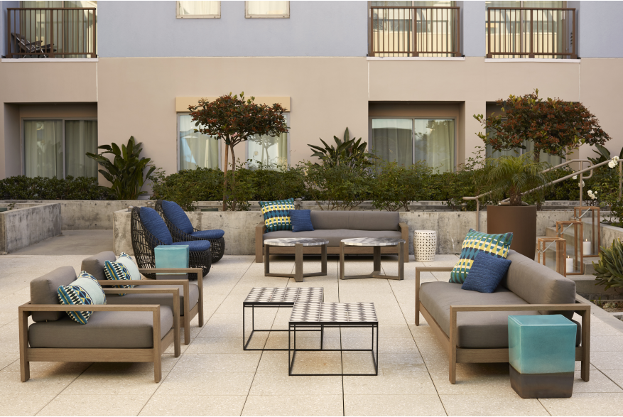 Kimpton Shorebreak Courtyard 2