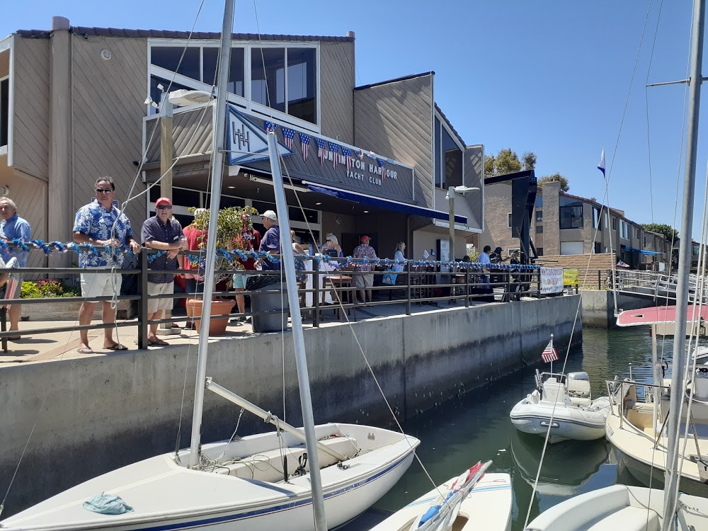 Huntington Harbour Yacht Club