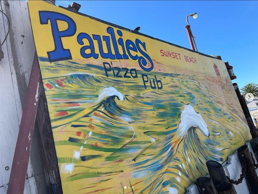 Paulie’s Pizza Pub